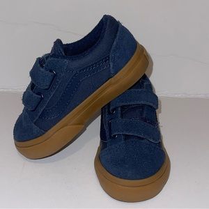 Like New Toddler Navy Blue suede vans size 6